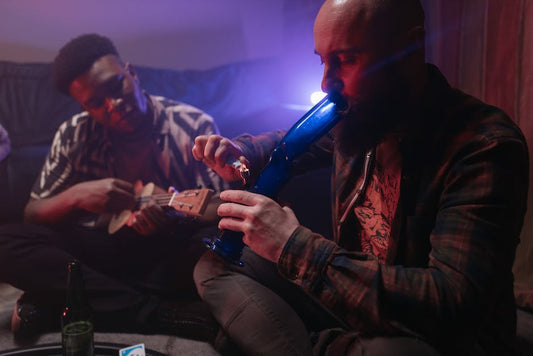 7 Dirty Bong Signs: When Your Bong Needs Cleaning